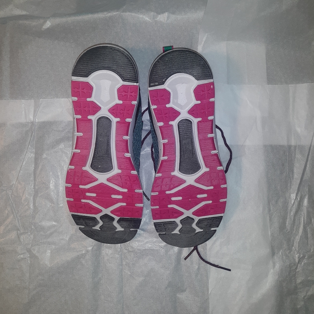 🚨 Avia Walking/Running Sneakers, Brand NEW Women size 7.5 - Picture 5 of 9